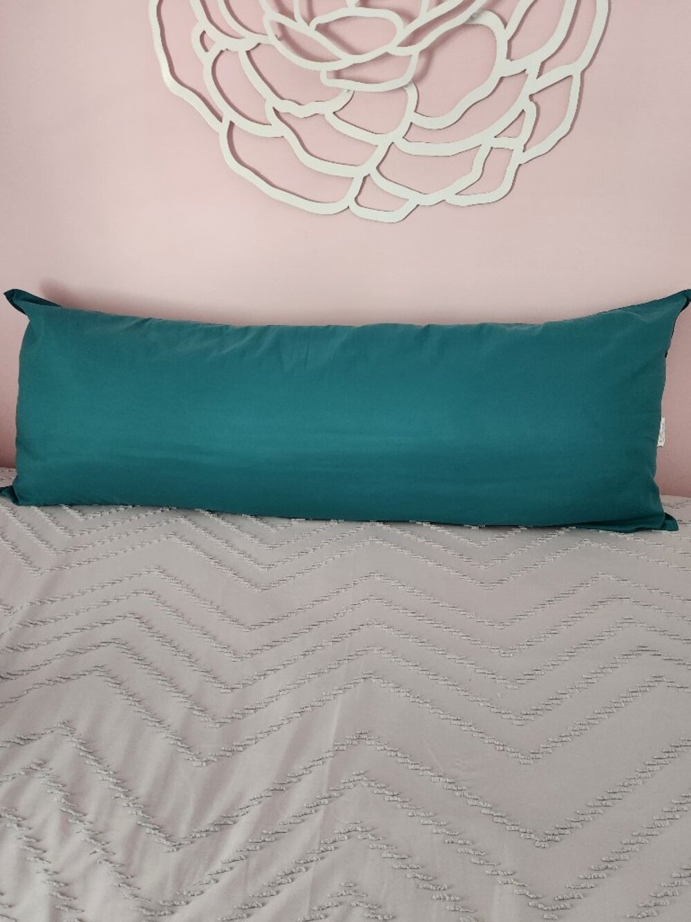 Body Pillow - Picture 2 of 10